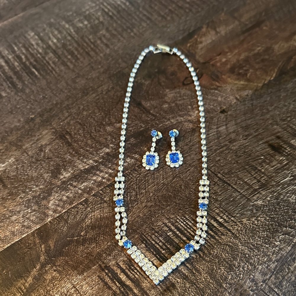 Elegant Blue and Silver Necklace and Earring Set